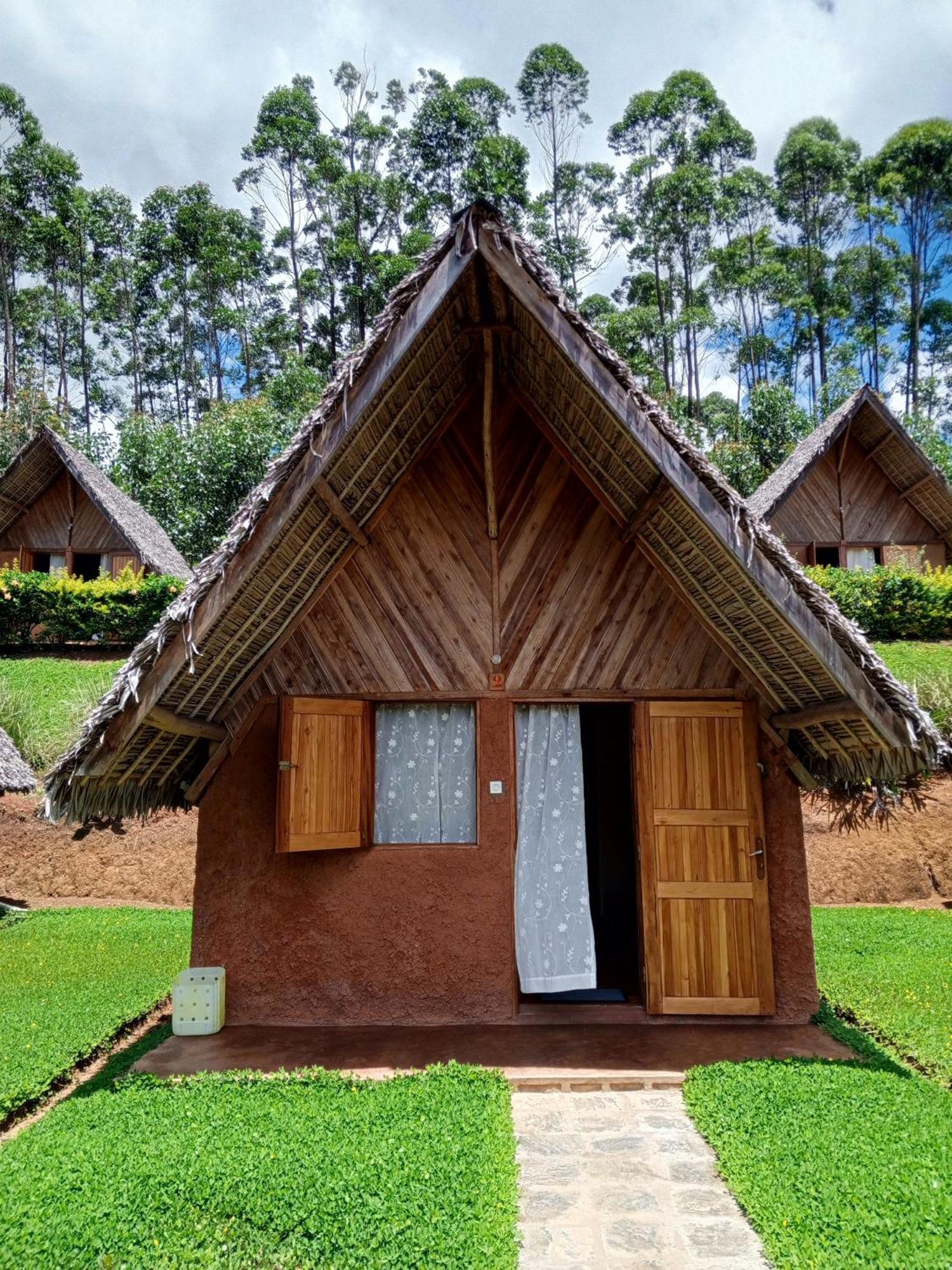 Soanala Hotel Moramanga Exterior foto